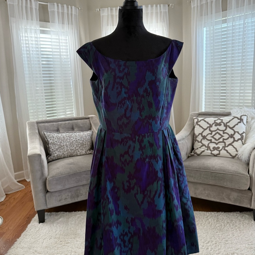 RED VALENTINO authentic silk dress 10 perfect for any formal or wedding event.